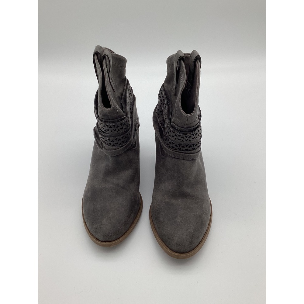 Time and Tru 9 Gray Ankle Bootie Western Boho Laser Cut Heart Block Heel Casual
